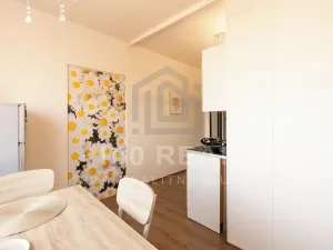 Pronájem bytu 2+1, Hradec Králové, Urxova, 64 m2