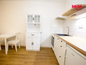 Prodej bytu 1+kk, Jindřichův Hradec - Jindřichův Hradec III, sídliště Vajgar, 25 m2