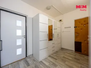 Prodej bytu 3+1, Klášterec nad Ohří - Miřetice u Klášterce nad Ohří, Dukelská, 61 m2