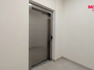 Pronájem bytu 1+kk, Praha - Vršovice, Kubánské náměstí, 19 m2