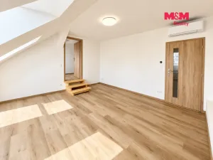 Pronájem bytu 3+1, Pardubice - Zelené Předměstí, K Višňovce, 84 m2