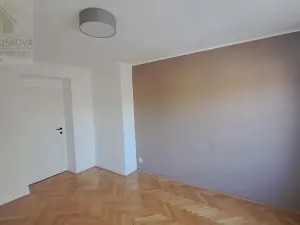 Pronájem bytu 2+1, Ostrava, U Nové školy, 57 m2