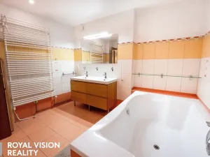 Prodej rodinného domu, Tučapy, 239 m2