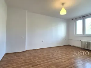 Pronájem bytu 1+1, Písek, Sovova, 34 m2