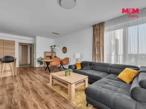 Pronájem bytu 2+kk, Pardubice - Zelené Předměstí, Pod Vinicí, 58 m2