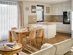 Prodej rodinného domu, Kamenice nad Lipou, Dobšova, 215 m2