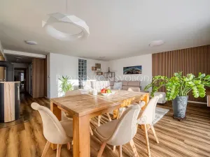 Prodej rodinného domu, Kamenice nad Lipou, Dobšova, 215 m2