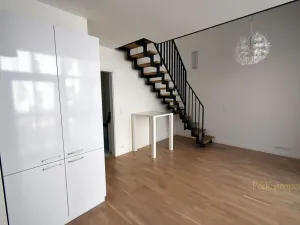 Pronájem bytu 2+kk, Praha - Košíře, Pod Kavalírkou, 55 m2