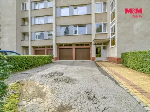 Pronájem garáže, Mariánské Lázně, Stavbařů, 19 m2
