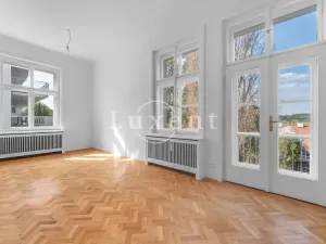 Prodej vily, Praha - Bubeneč, Heineho, 726 m2