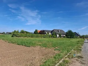 Prodej pozemku pro bydlení, Sluštice, 1015 m2