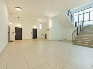 Prodej bytu 1+kk, Praha - Košíře, Naskové, 54 m2