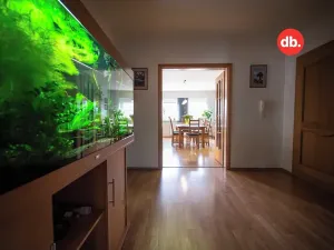 Prodej rodinného domu, Karlovy Vary, Vančurova, 260 m2
