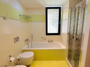 Prodej bytu 3+kk, Karlovy Vary, Pražská silnice, 102 m2