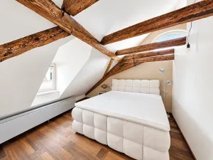 Prodej bytu 3+kk, Praha - Malá Strana, Malostranské náměstí, 117 m2