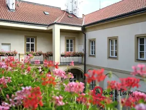 Pronájem kanceláře, Praha - Hradčany, Loretánské náměstí, 28 m2
