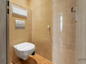Prodej bytu 2+kk, Praha - Libeň, Sokolovská, 57 m2