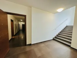Prodej bytu 3+kk, Karlovy Vary, Chebská, 67 m2