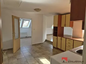 Pronájem bytu 3+1, Kralupy nad Vltavou, Kuzmínova, 60 m2