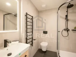 Pronájem bytu 2+kk, Pardubice, třída Míru, 54 m2