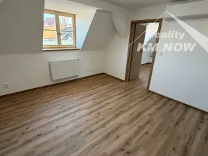 Pronájem bytu 3+kk, Kroměříž, Velké náměstí, 80 m2