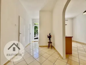 Prodej bytu 2+1, Praha - Libeň, náměstí Dr. Václava Holého, 80 m2