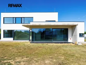 Prodej rodinného domu, Jesenice, Malebná, 206 m2
