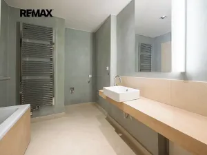 Pronájem bytu 2+kk, Praha - Karlín, Rohanské nábřeží, 73 m2