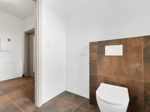 Prodej bytu 2+kk, Milovice, Topolová, 45 m2