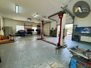 Pronájem obchodního prostoru, Kladno, Železárenská, 106 m2
