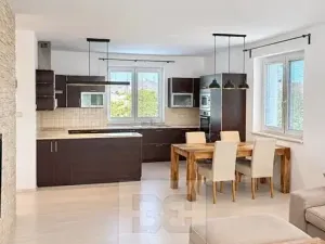 Prodej rodinného domu, Dřísy, Hlavní, 102 m2