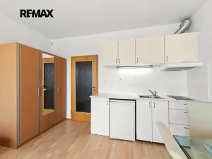 Prodej bytu 1+kk, Praha - Záběhlice, Mattioliho, 32 m2