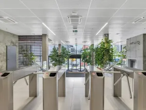 Pronájem kanceláře, Praha - Stodůlky, náměstí Junkových, 500 m2