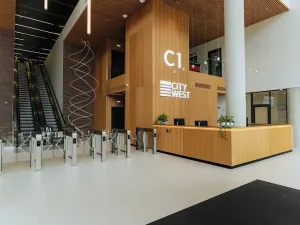 Pronájem kanceláře, Praha - Stodůlky, náměstí Junkových, 2000 m2