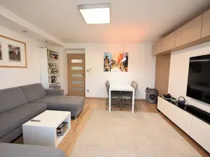 Prodej bytu 3+1, Luhačovice, Nábřeží, 57 m2
