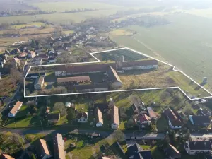 Prodej výrobních prostor, Čachovice - Struhy, 350 m2