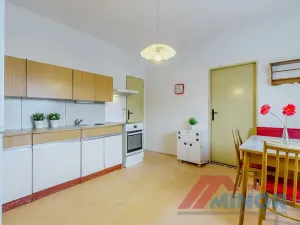 Prodej rodinného domu, Řisuty, 190 m2