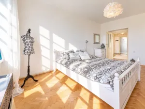 Pronájem bytu 2+1, Praha - Vinohrady, Čáslavská, 76 m2