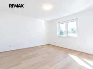 Prodej rodinného domu, Popovičky, Petrovy Vrchy, 108 m2