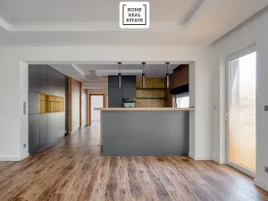 Prodej bytu 3+kk, Karlovy Vary, Šumavská, 171 m2