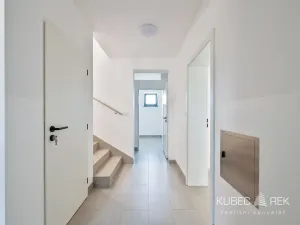 Prodej bytu 1+kk, Veselí nad Lužnicí, Budějovická, 40 m2