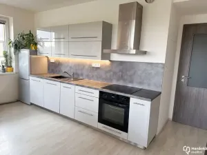 Pronájem bytu 2+kk, Olomouc, Slavonínská, 59 m2