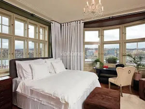 Pronájem bytu 4+1, Praha - Nové Město, Na hrobci, 183 m2