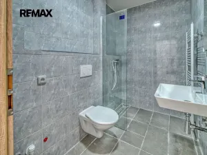 Pronájem bytu 1+kk, Velký Osek, Revoluční, 24 m2