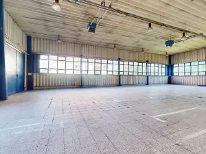 Pronájem skladu, Hradec Králové, Akademika Bedrny, 760 m2