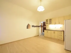 Pronájem bytu 2+kk, Praha - Vršovice, Sevastopolská, 45 m2