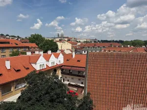 Pronájem bytu 2+1, Praha - Malá Strana, Šeříková, 50 m2