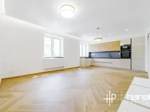 Pronájem bytu 2+kk, Olomouc, Tolstého, 51 m2