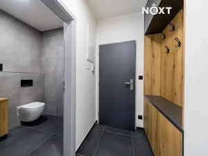 Pronájem kanceláře, Jindřichův Hradec, U Knihovny, 86 m2