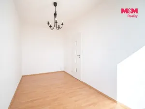 Pronájem bytu 3+1, Praha - Prosek, Jablonecká, 69 m2